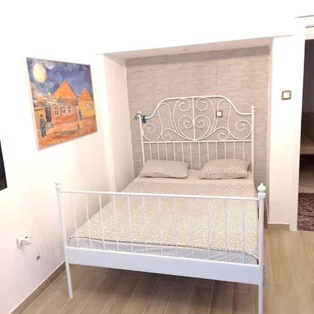 Apartman Promenade With Sea View Yr1