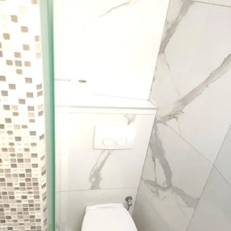 Promenade With Sea View Yr1 Selanik