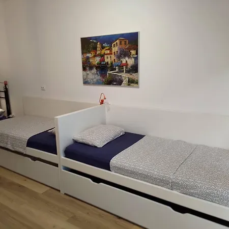 Promenade With Sea View Yr1 Daire Selanik